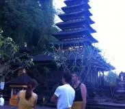bath-cave-temple-best-bali-tour.jpg